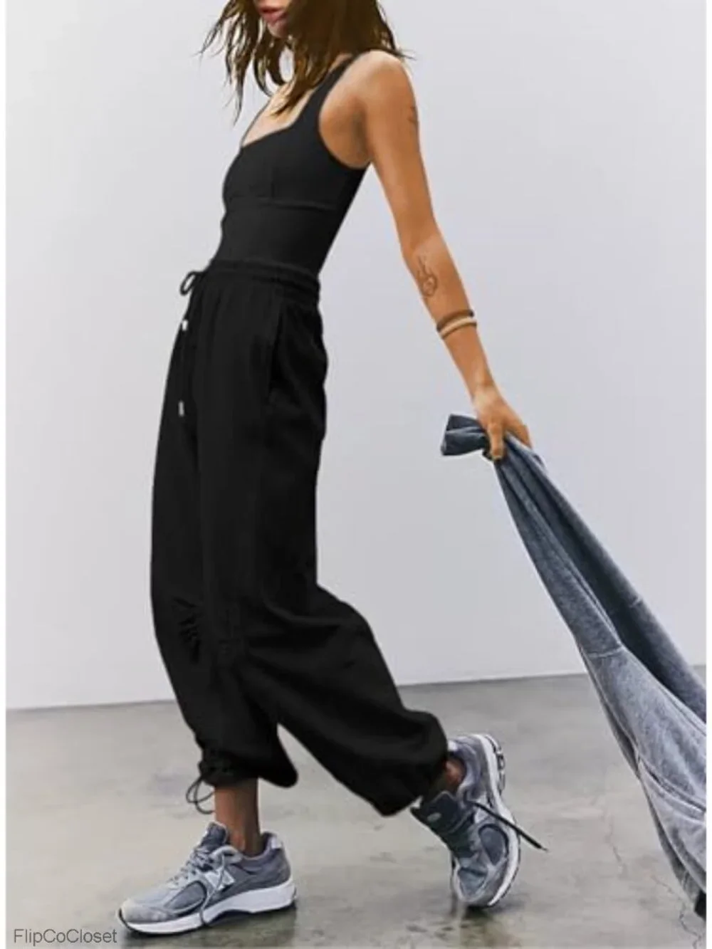 Sleeveless Square Neck Jumpsuit Drawstring Waist with Pockets Summer Romper